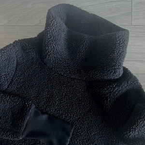 Athleta Womens Nirvana Sherpa Funnel Sweatshirt‎ Black Size Medium